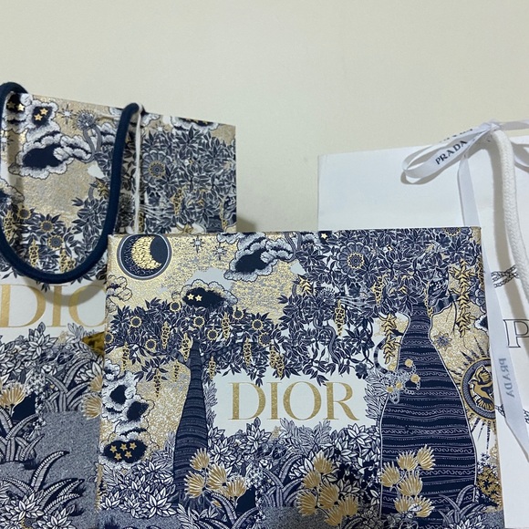 DIOR PATENT CALFSKIN LADY DIOR WALLET/ CARD HOLDER - Picture 3 of 3